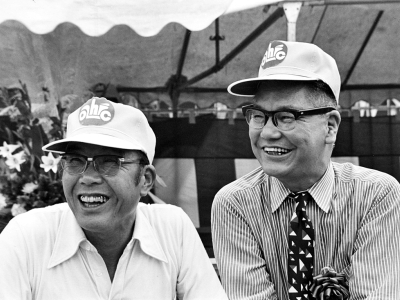 Soichiro Honda (kiri), Takeo Fujisawa (kanan) - 1973