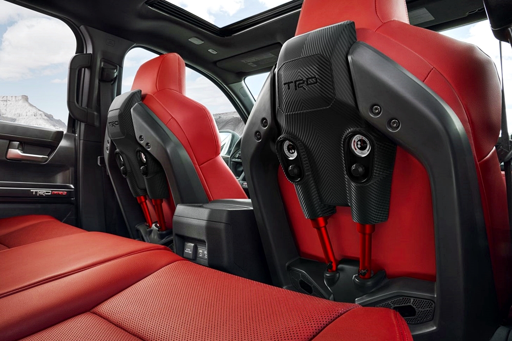 Toyota IsoDynamic Performance Seat