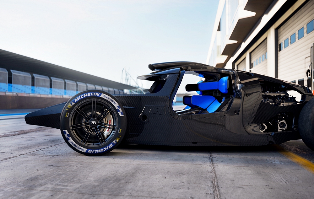Bugatti Bolide monocoque 2023