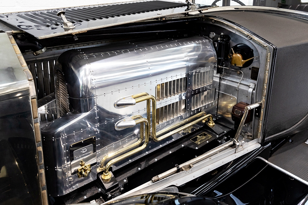 Electrogenic Rolls-Royce Phantom II