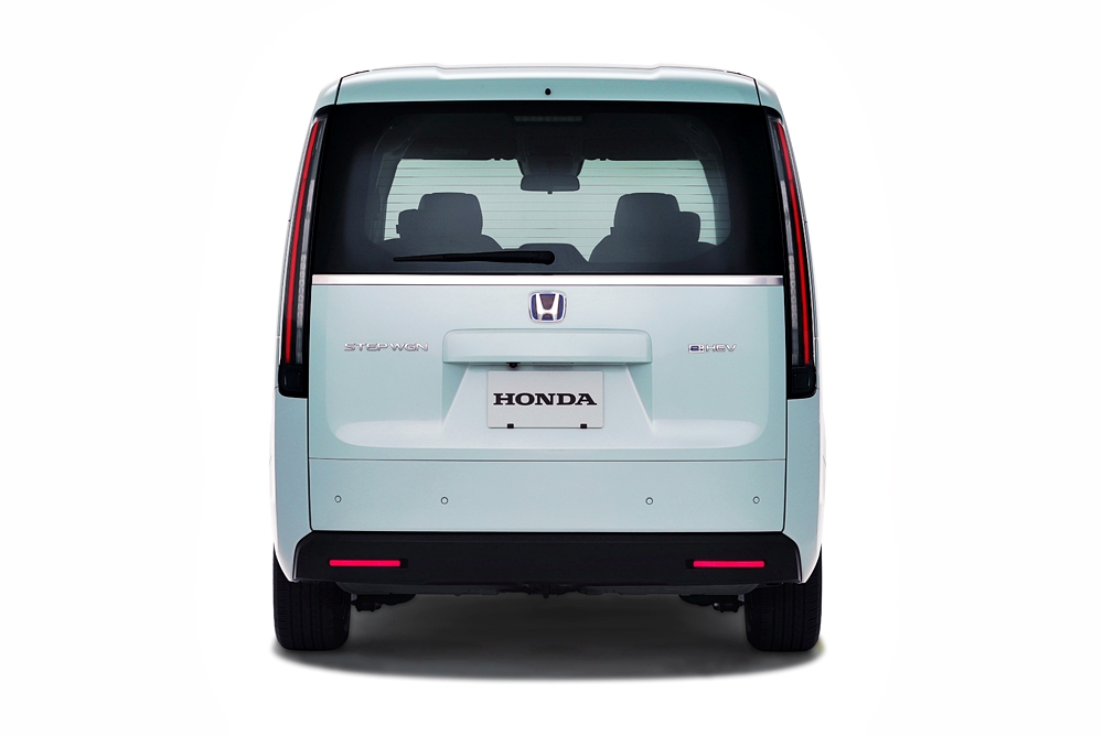 Honda STEP WGN e HEV AIR
