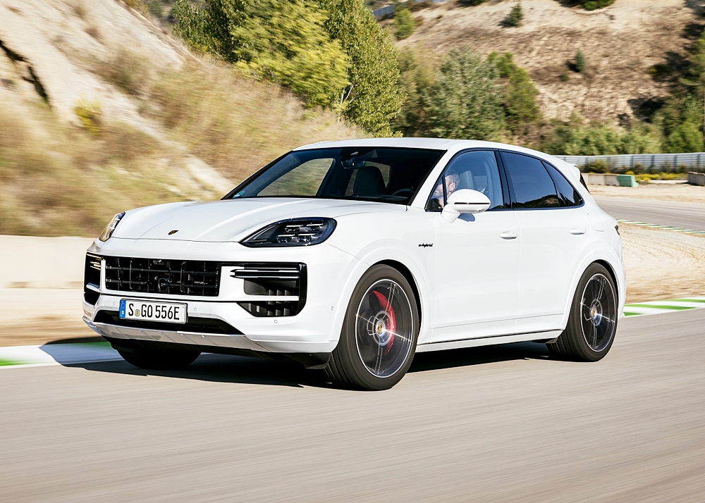 Porsche Cayenne Turbo E-Hybrid - Carrara White Metallic